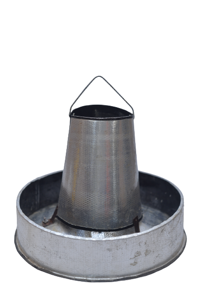 IRON FEEDER Image of a sturdy grain feeder for livestock